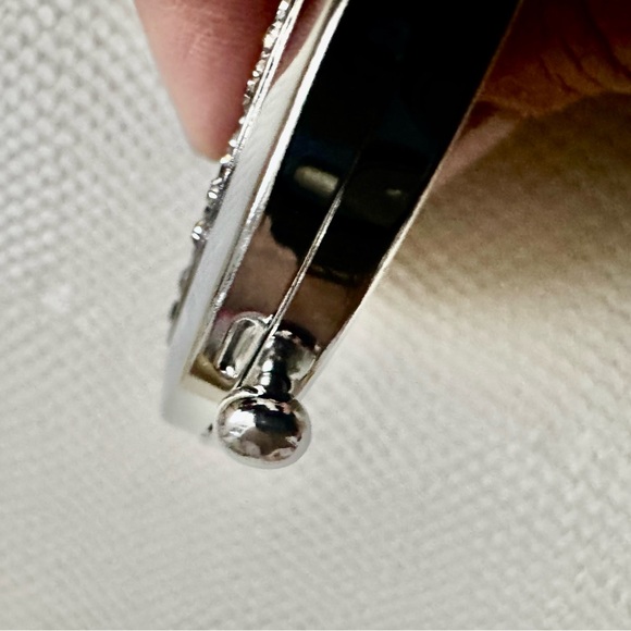 Silver & Red Lipstick 💄 Compact Mirror - Picture 5 of 5